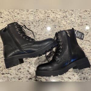 Aqua Diva Black Leather Zip Boots Size 39 Womens 8